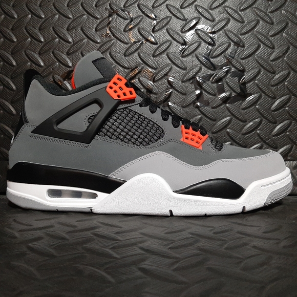 infrared 23 jordan 4